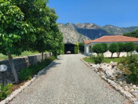 Villa Zum Verkauf Auf Einem Grundstück Von 3500M2 An Der Straße Zum Iztuzu Strand In Dalyan