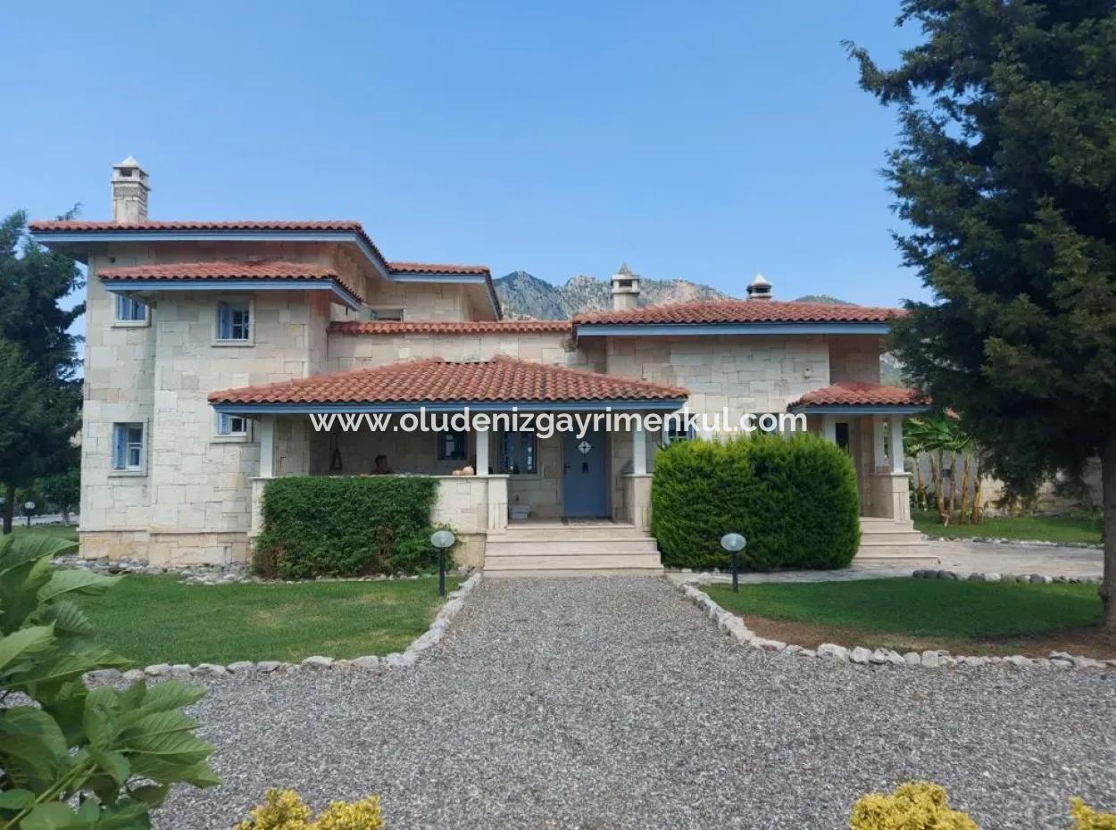 Villa For Sale In A Plot Of 3500M2 On The Road To Iztuzu Beach In Dalyan