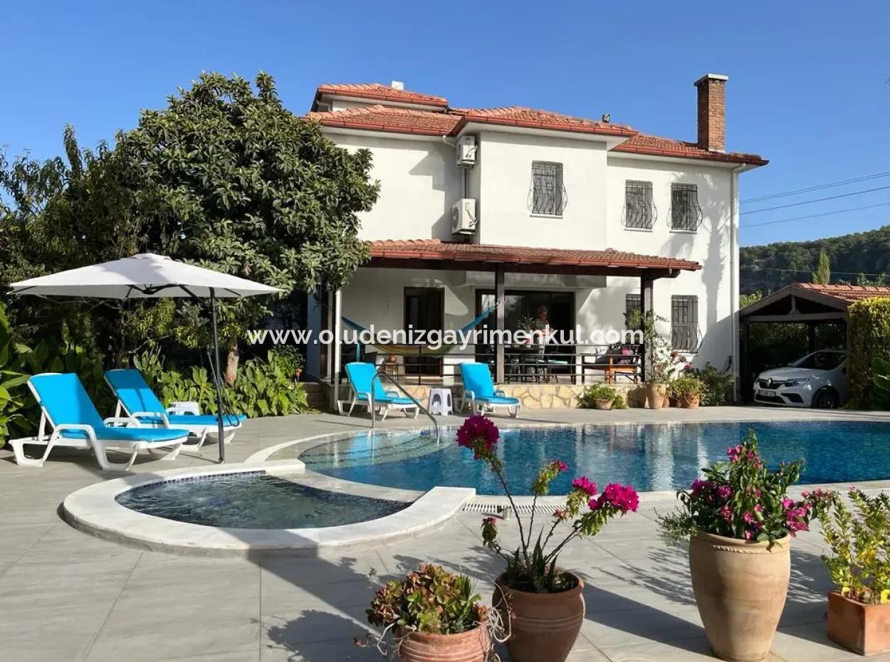 Villa For Sale In Okçular On 1007M2 Plot