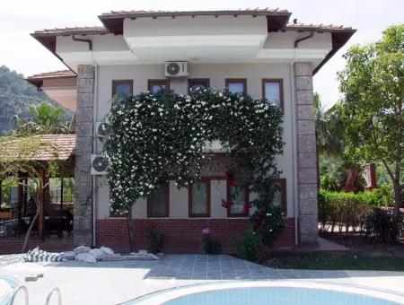 Dalyan Satılık Villa Dalyan Gülpınar Mahallesinde Kelepir Satılı