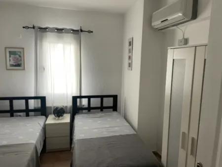 Okçular'da 1007M2 Arsa İçinde Satılık Villa